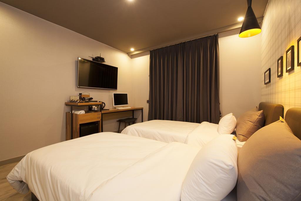 Hotel Gray Changwon Exteriör bild