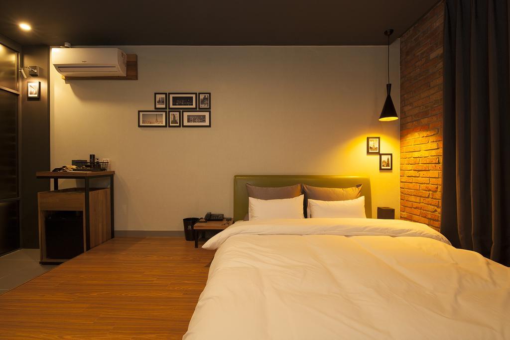 Hotel Gray Changwon Exteriör bild